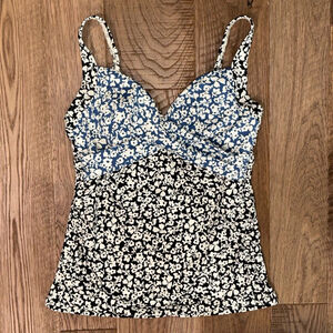 Lands' End Women’s Black Floral Wrap Underwire Tankini Swim Top Size 2 XS Sample